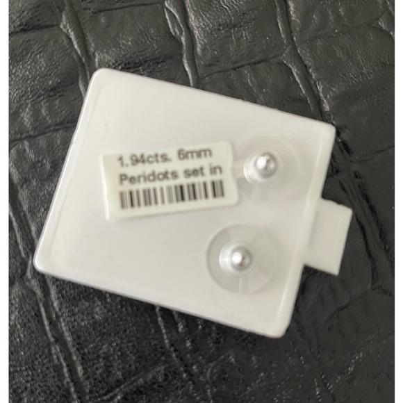 Sterling silver 925 Peridot earrings - Picture 9 of 9